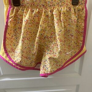 Nike Women's Dri-Fit Lined Running Shorts Yellow & Pink Shorts Size Small